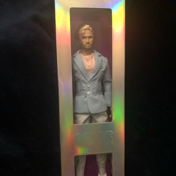 NRFB 2015 Integrity Toys Club W Exclusive Color Infusion Doll Ollie Lawson Vice - Picture 2 of 6
